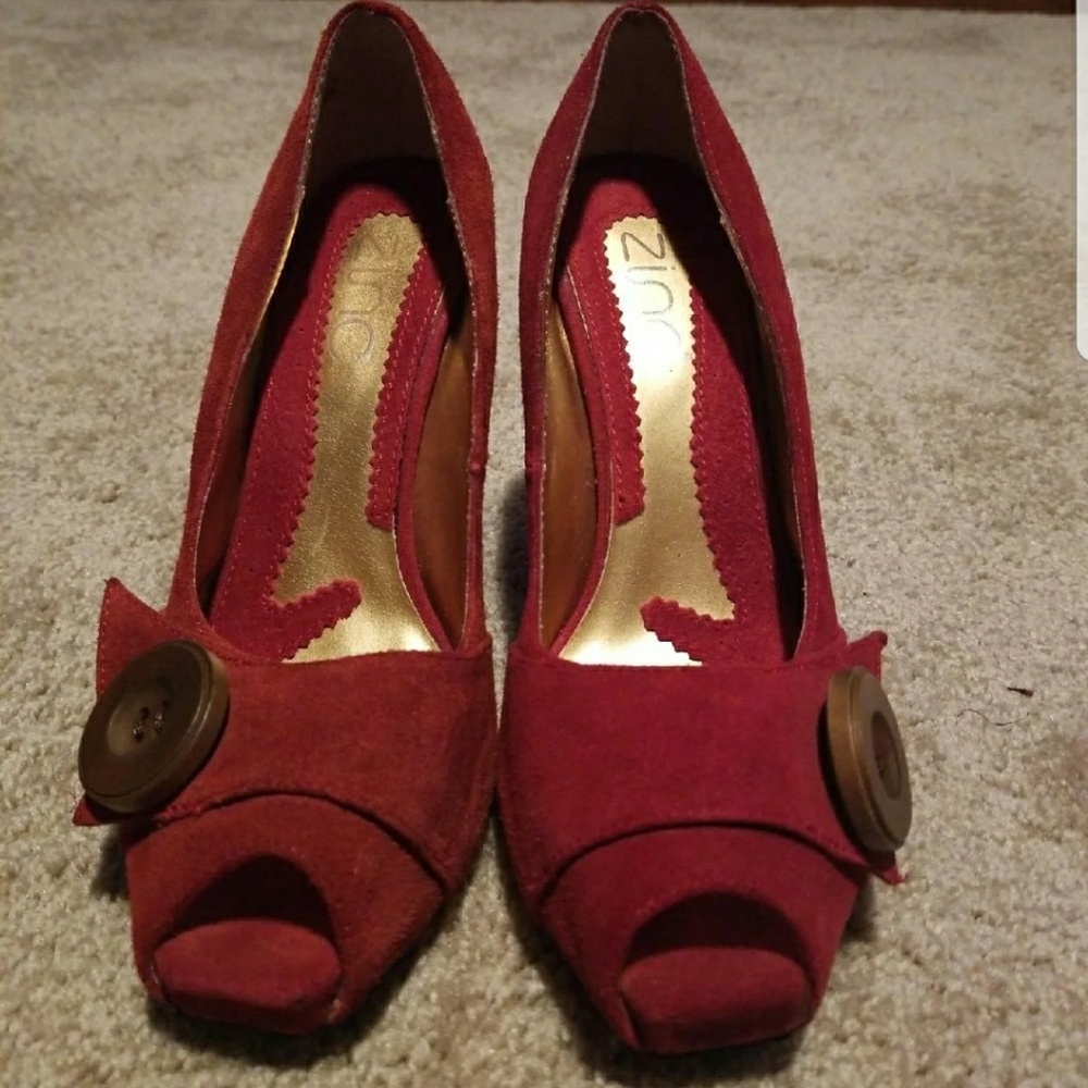 Zinc Burgundy Chunky Heels